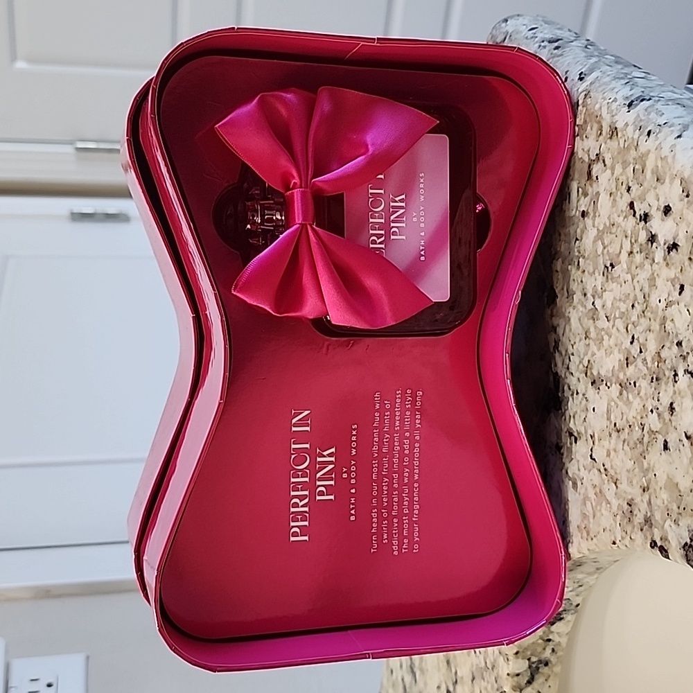 Bath & Body Works Perfect In Pink